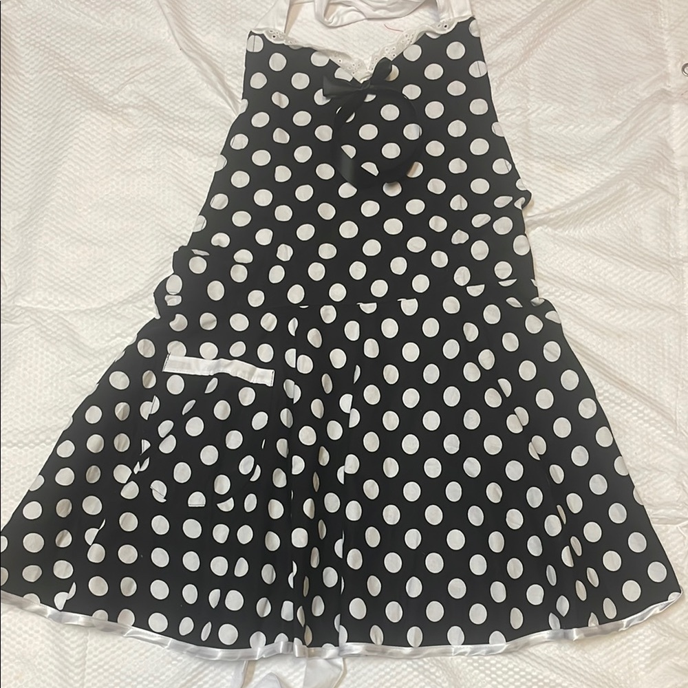 Ladies apron